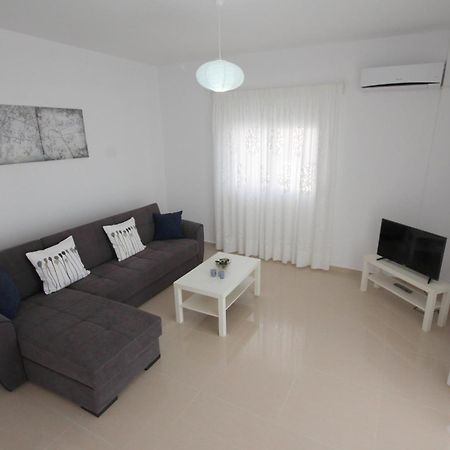 Nefeli Apartments Саранде Екстериор снимка