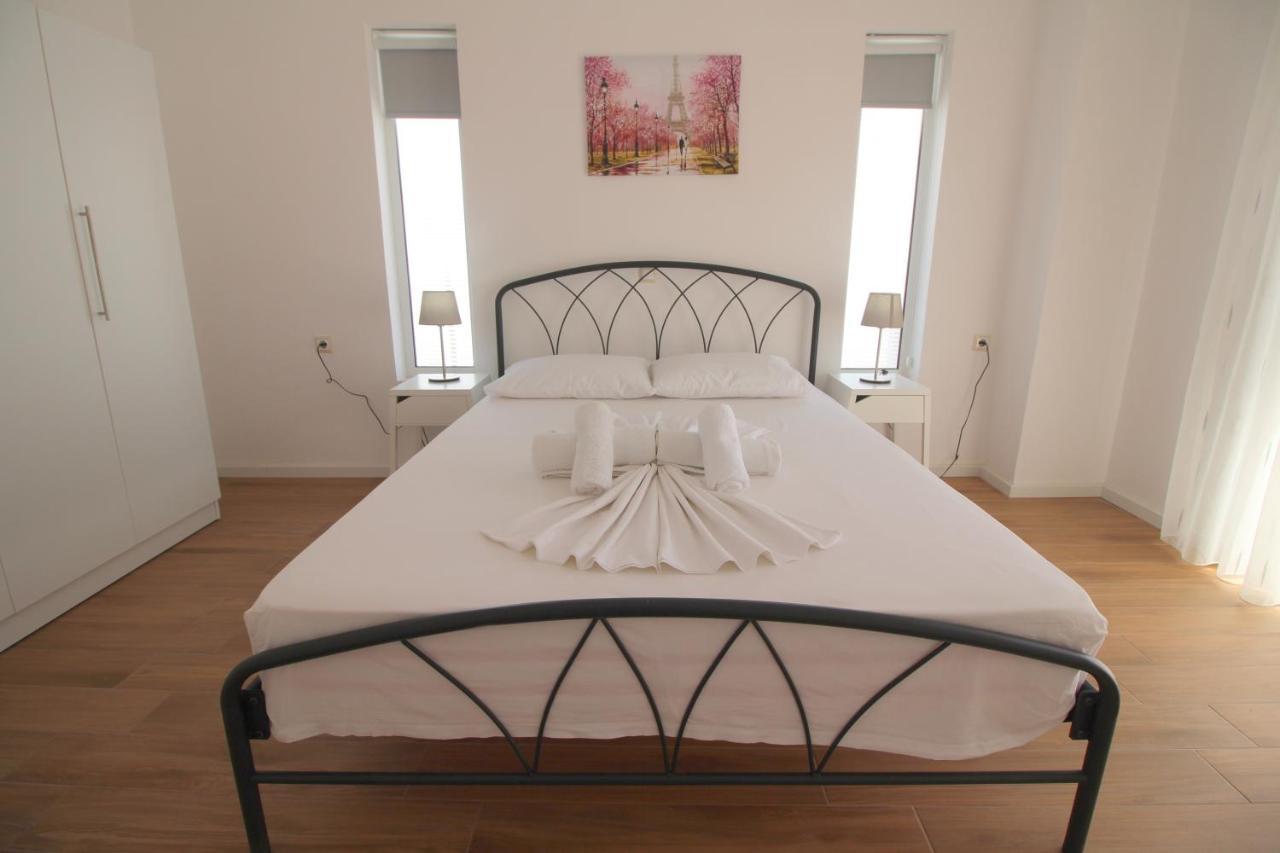 Nefeli Apartments Саранде Екстериор снимка