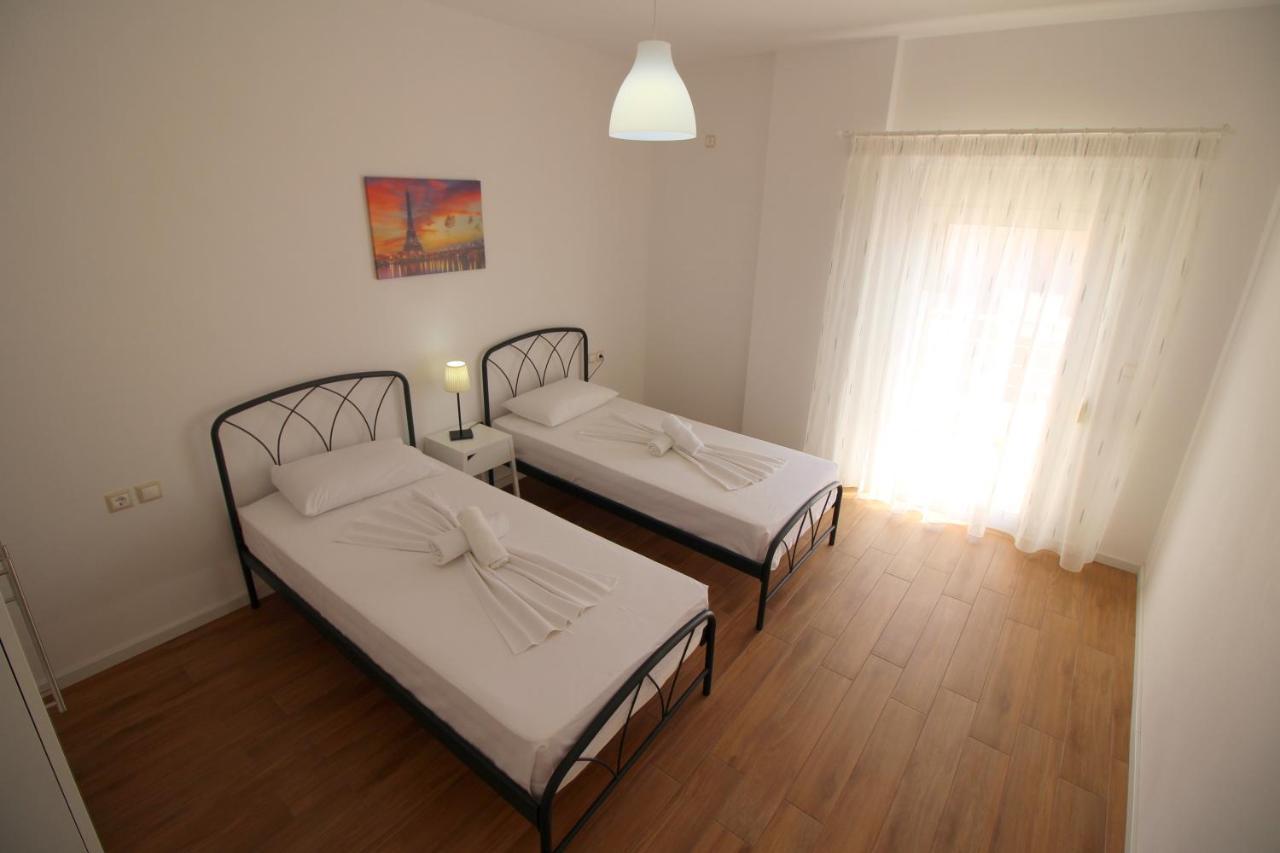 Nefeli Apartments Саранде Екстериор снимка