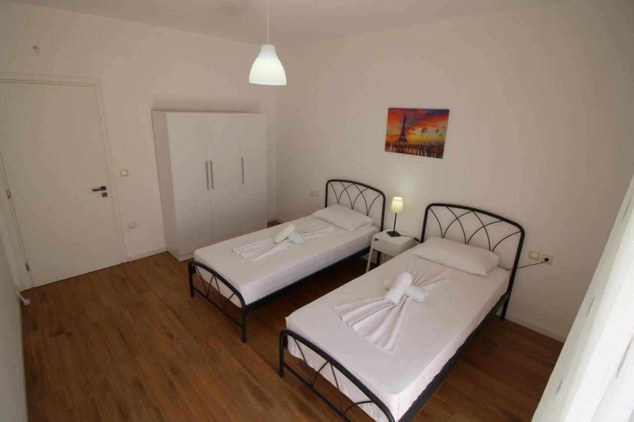 Nefeli Apartments Саранде Екстериор снимка