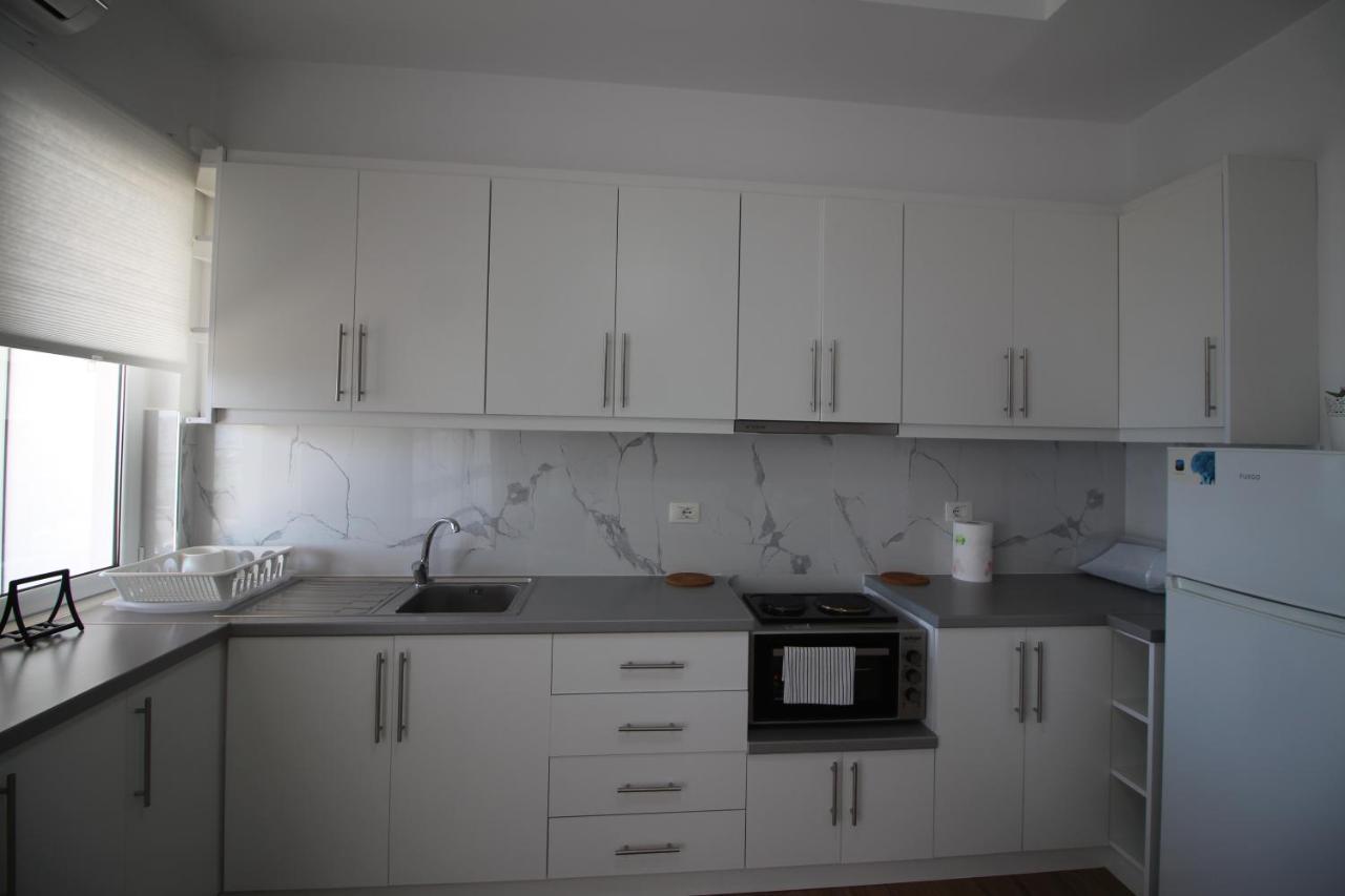 Nefeli Apartments Саранде Екстериор снимка