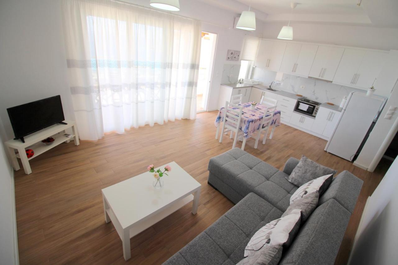 Nefeli Apartments Саранде Екстериор снимка