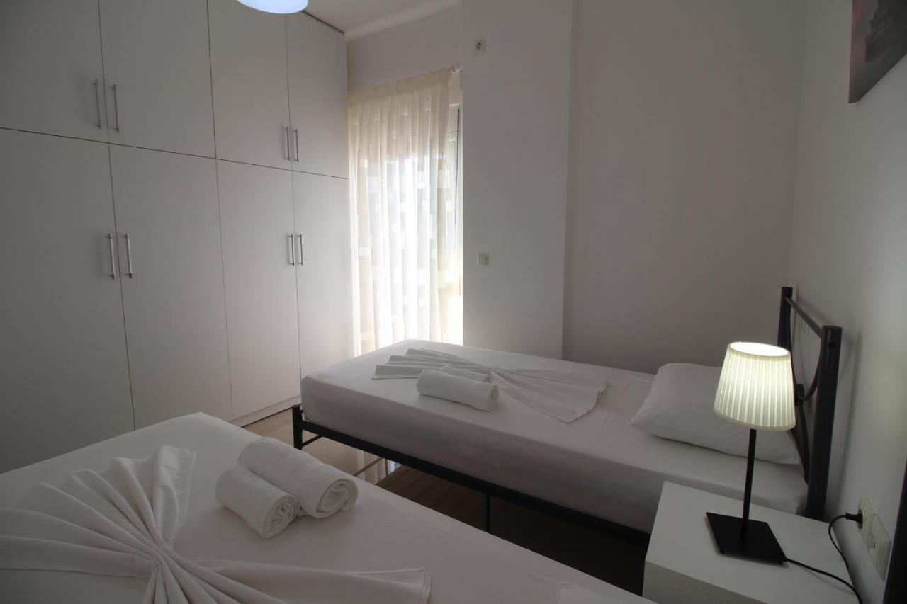 Nefeli Apartments Саранде Екстериор снимка
